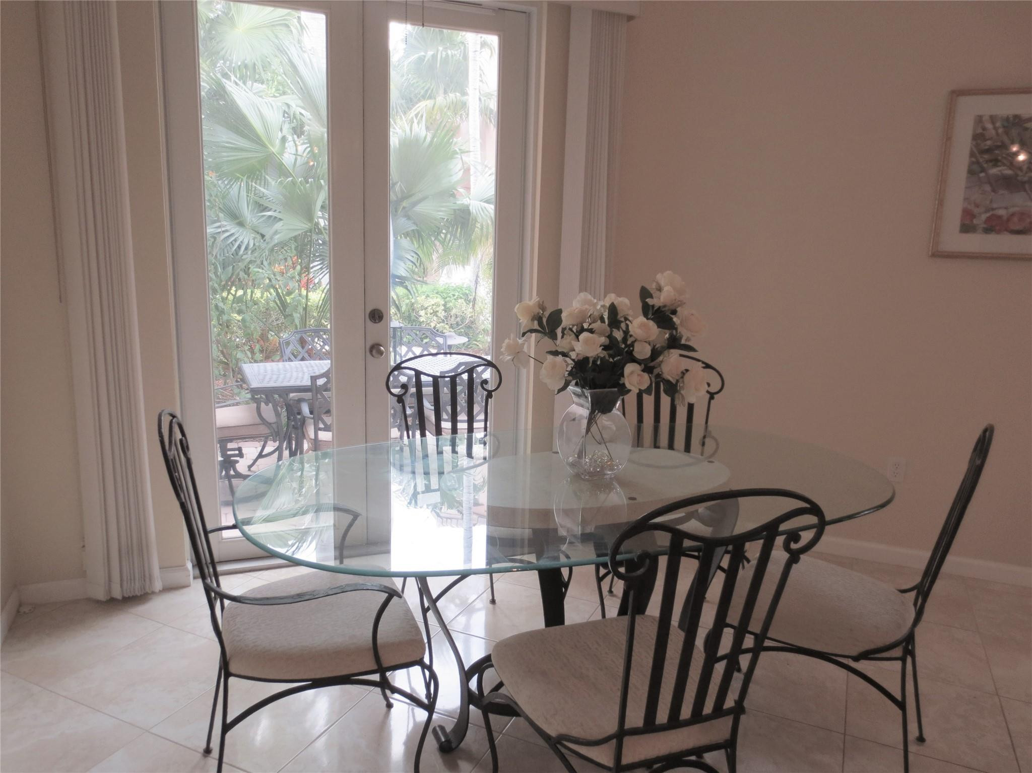 OCEAN WALK VILLAS CONDO - Residential