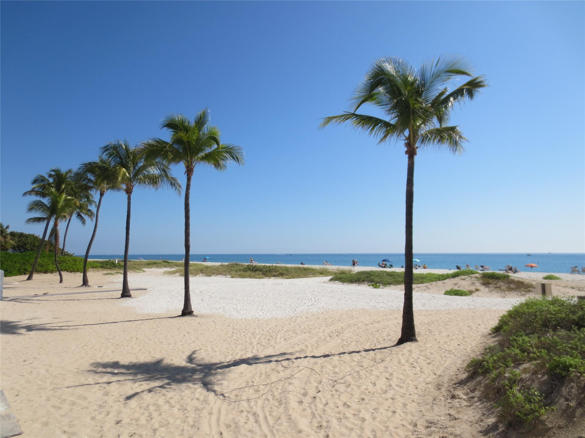 OCEAN WALK VILLAS CONDO - Residential