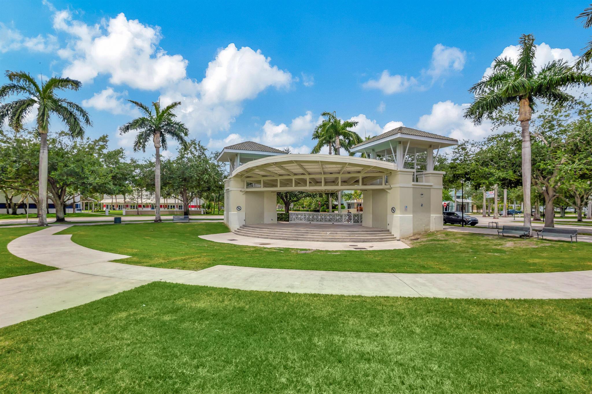 CANTERBURY PLACE - Residential