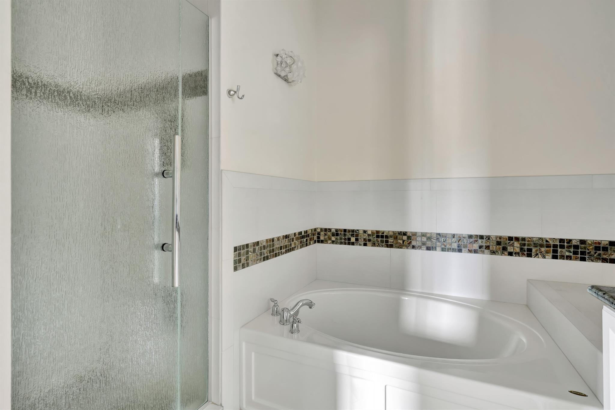 CANTERBURY PLACE - Residential