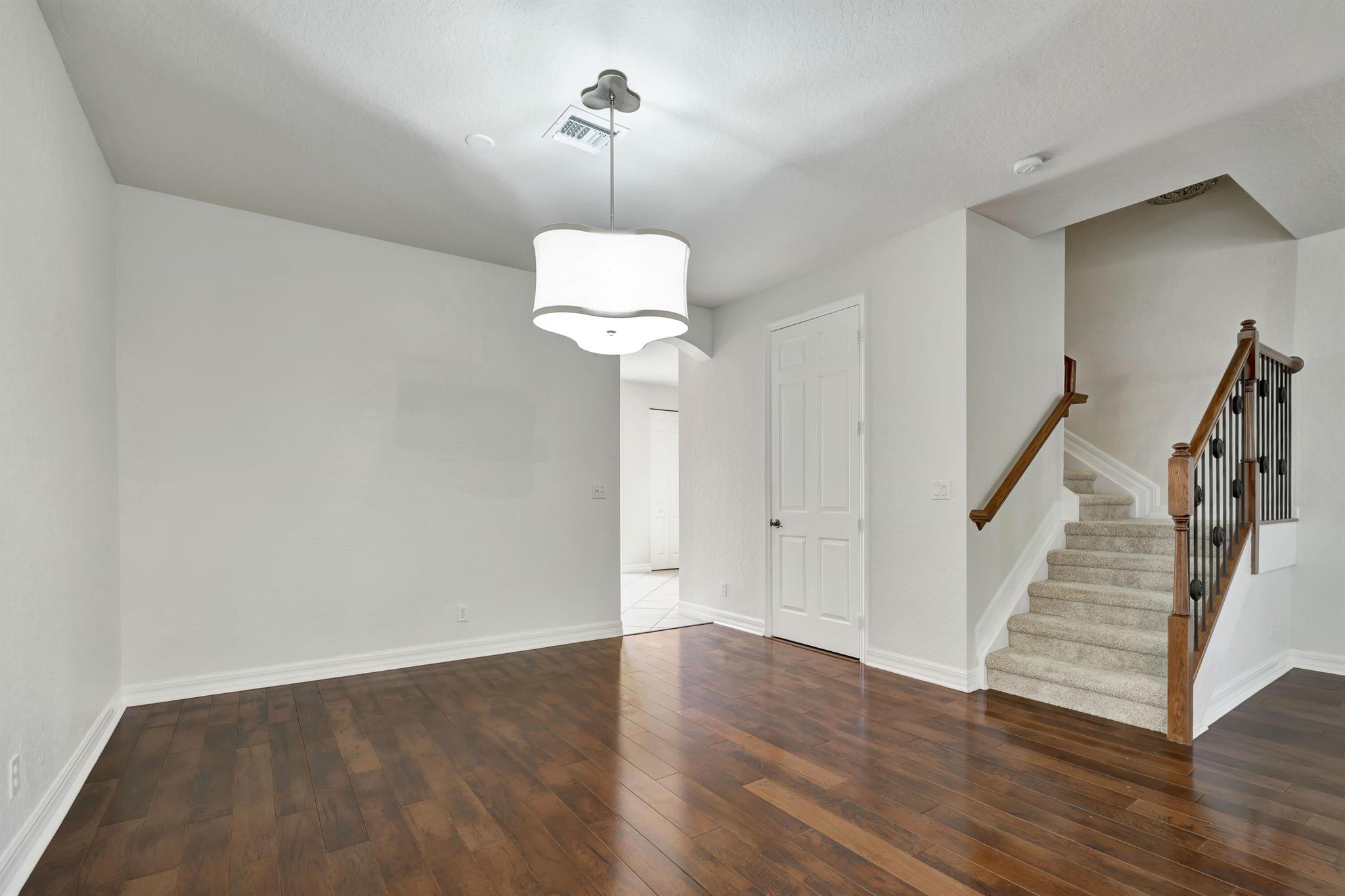 CANTERBURY PLACE - Residential