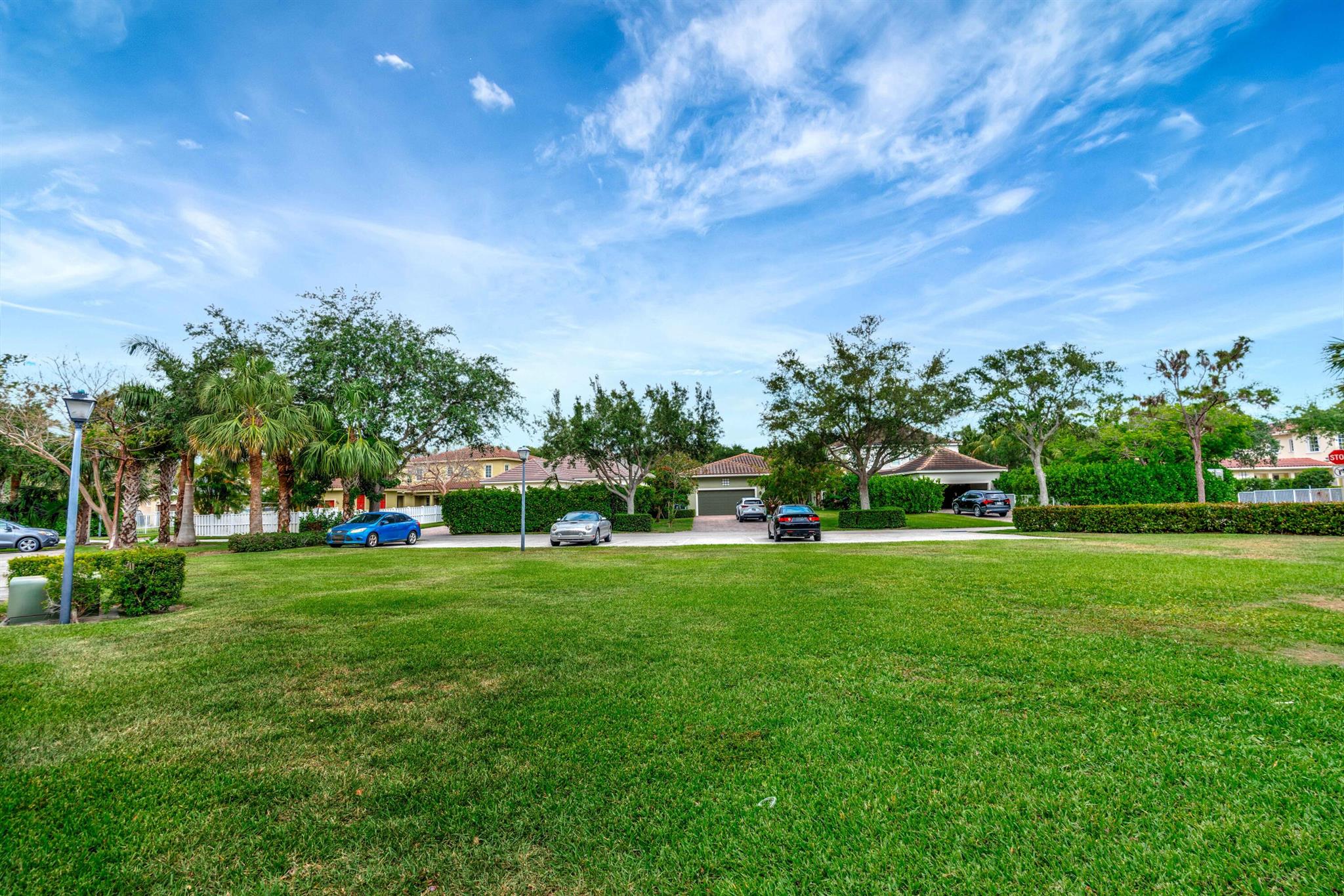 CANTERBURY PLACE - Residential