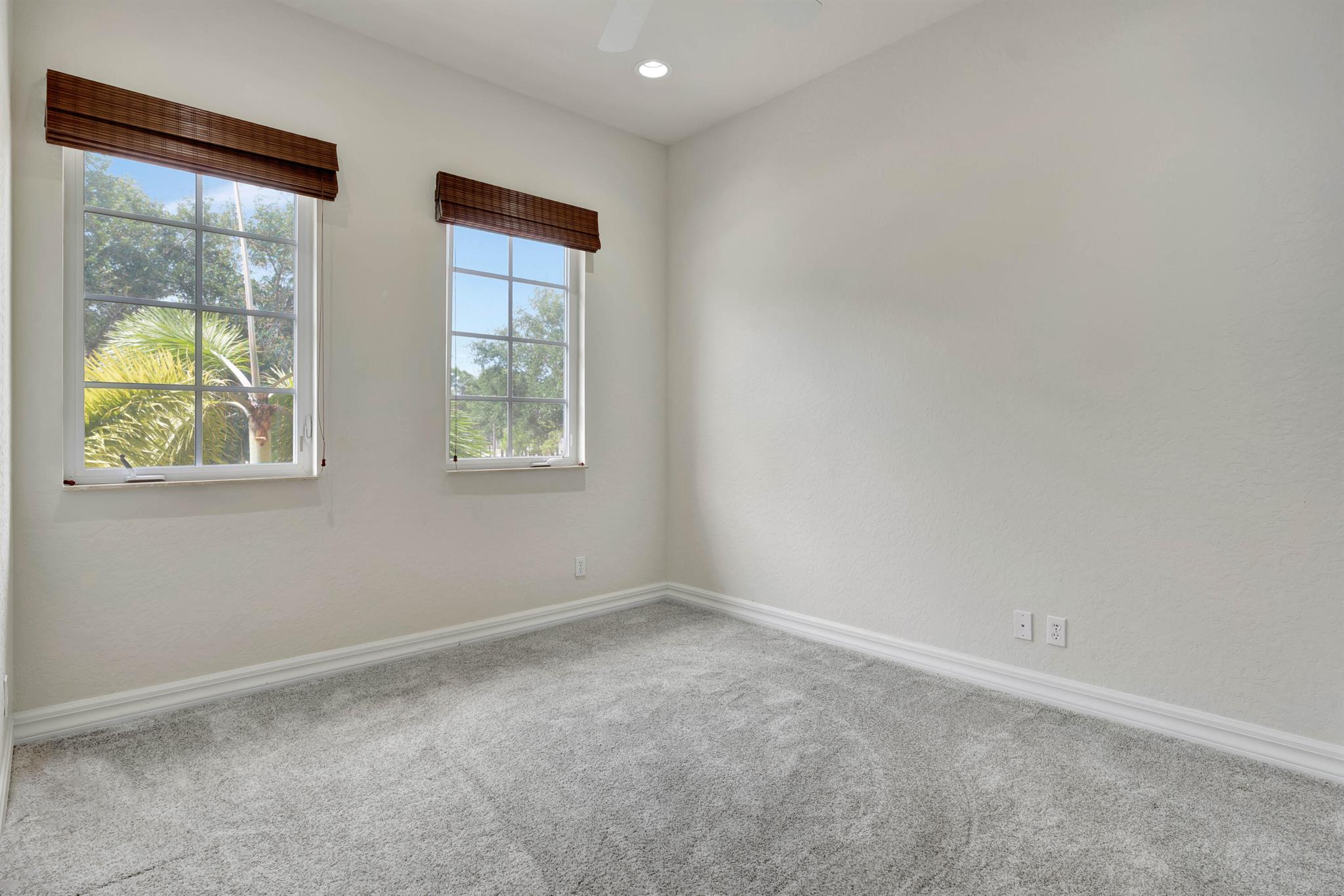 CANTERBURY PLACE - Residential