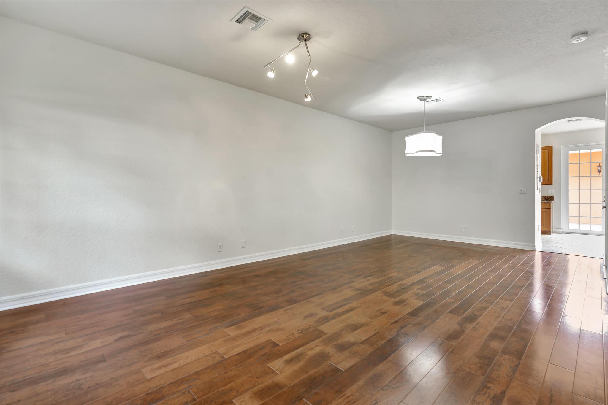 CANTERBURY PLACE - Residential