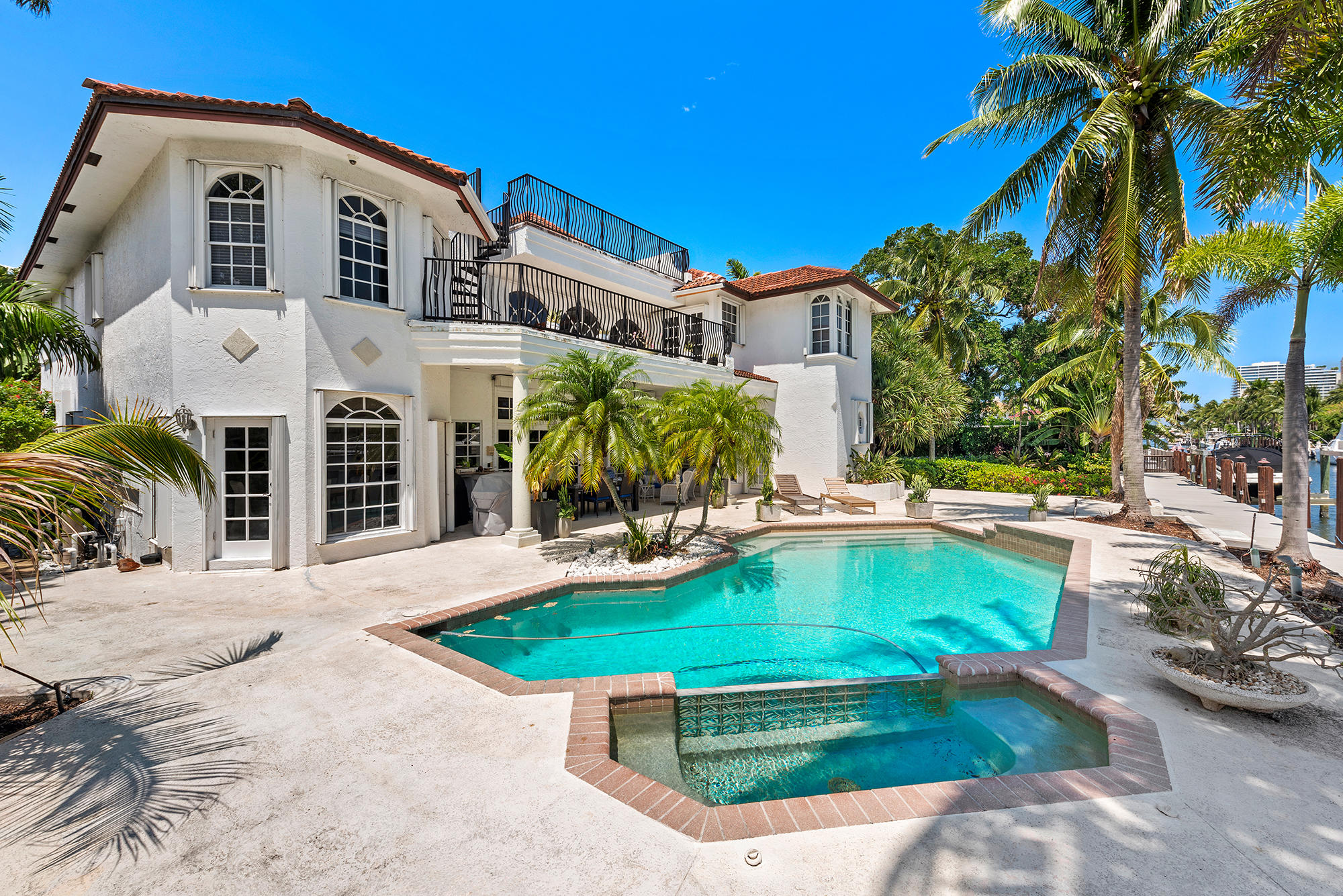 SEA ISLAND - Residential