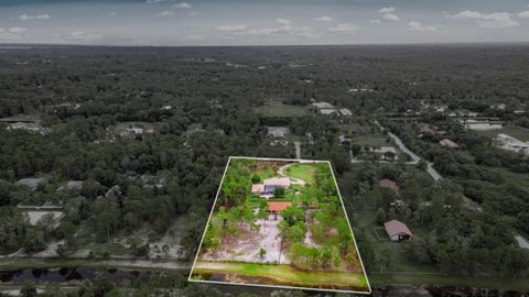 A home in Loxahatchee