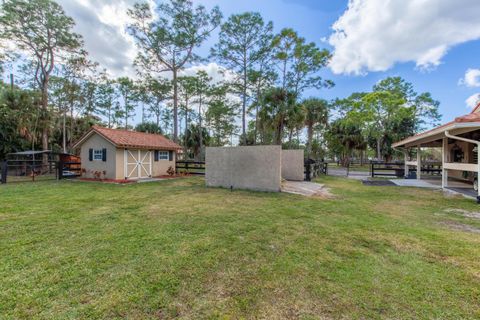 A home in Loxahatchee