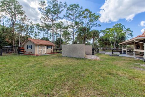 A home in Loxahatchee