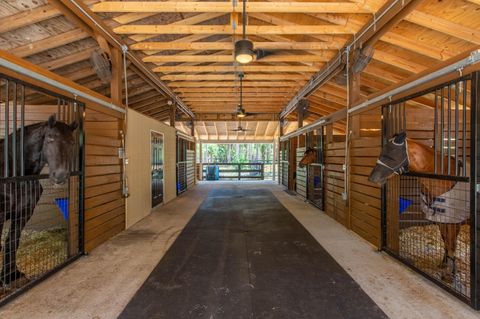 A home in Loxahatchee