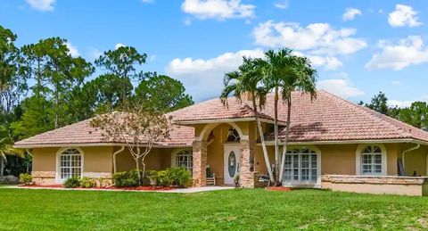 A home in Loxahatchee