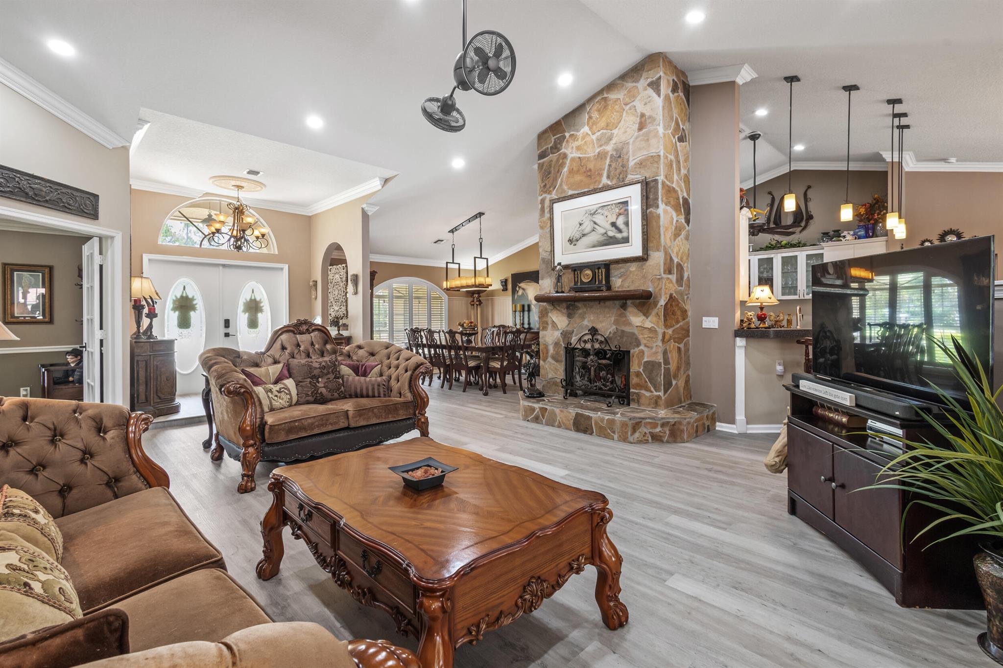 2559 Palm Deer Drive