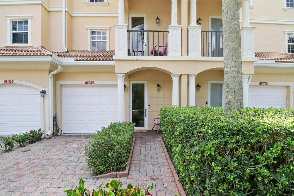 Photo of 12655 SE Old Cypress Drive, Hobe Sound, FL 33455 (MLS # B26081194)