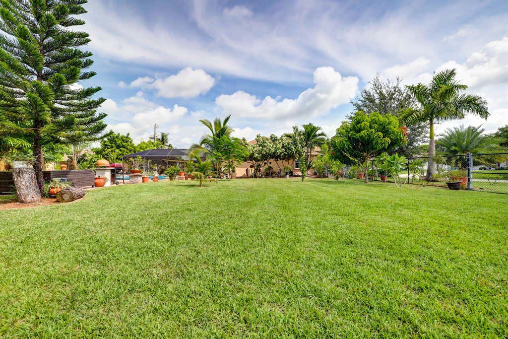Photo of Tbd SW Crenshaw Street, Port St Lucie, FL 34953 (MLS # R10937151)