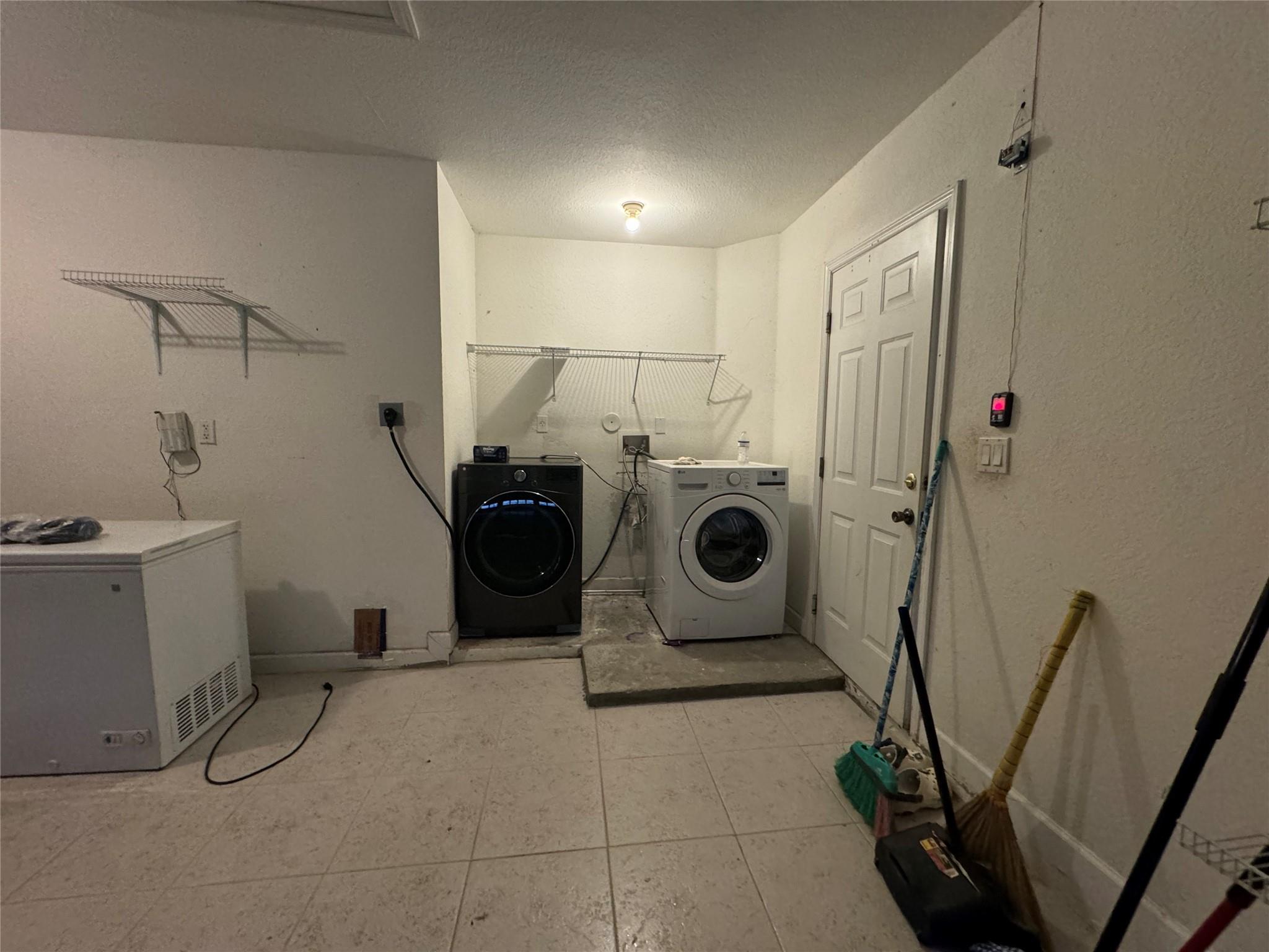 SPICEWOOD SUB - Residential Lease