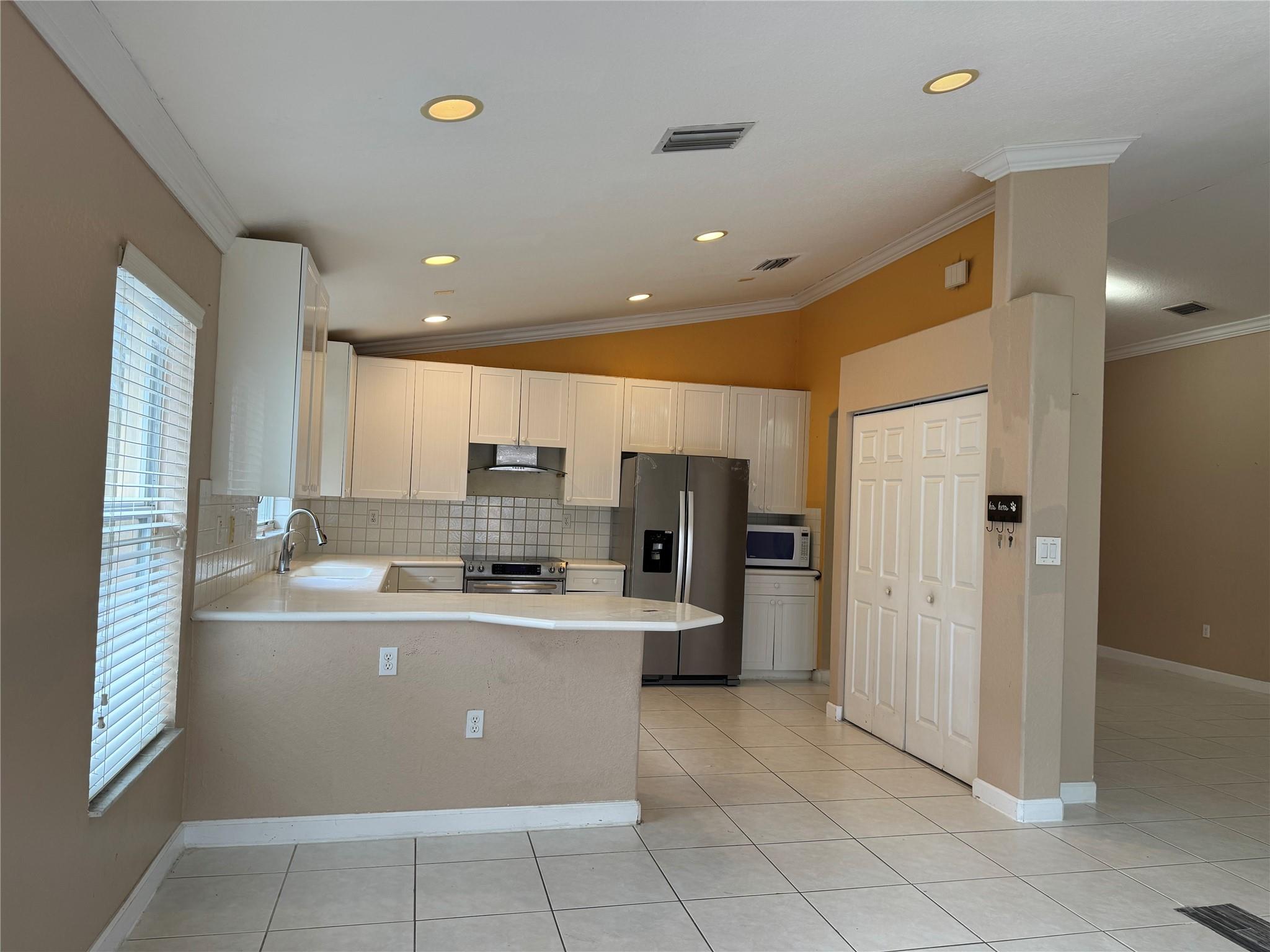 SPICEWOOD SUB - Residential Lease