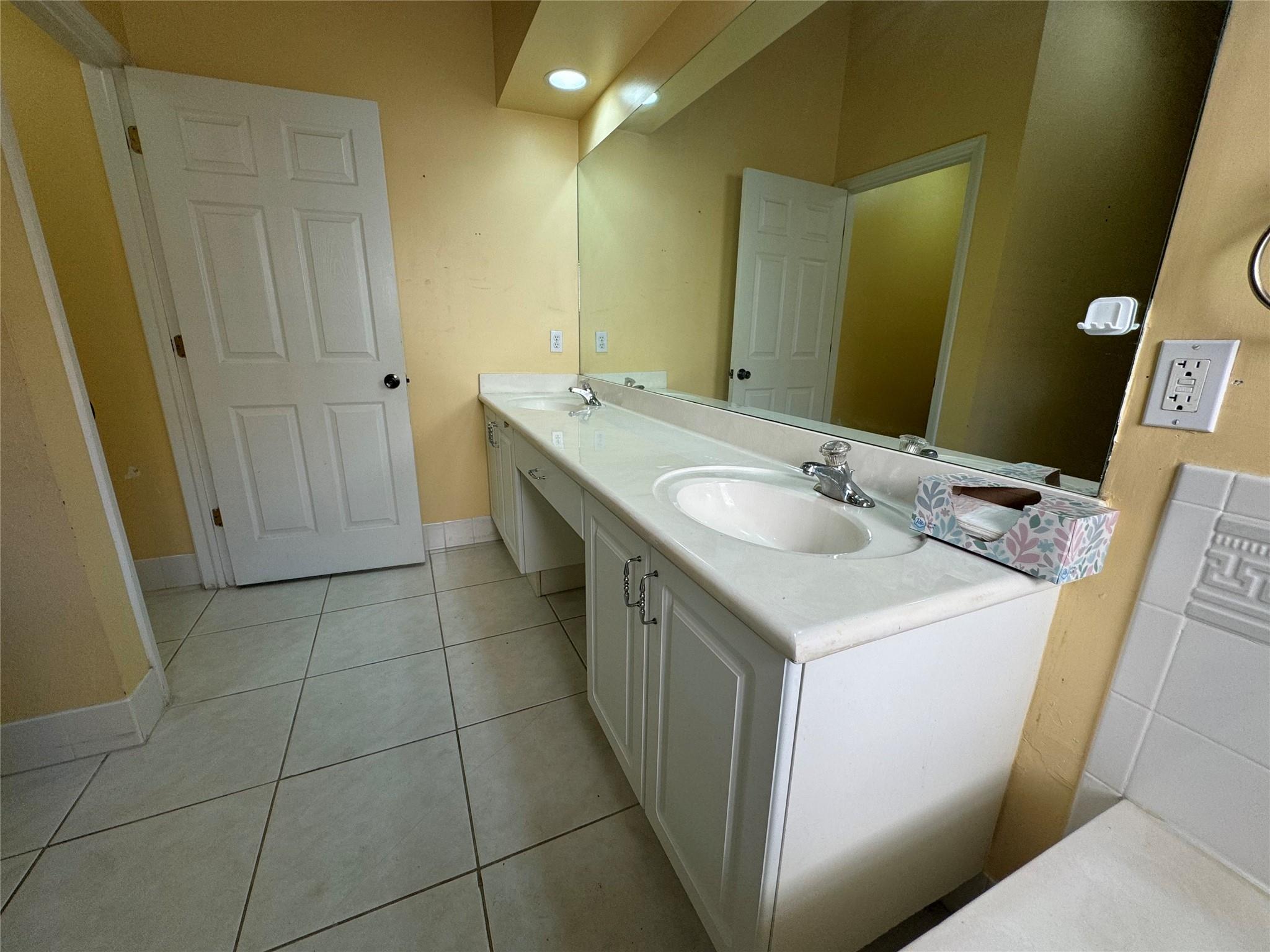 SPICEWOOD SUB - Residential Lease