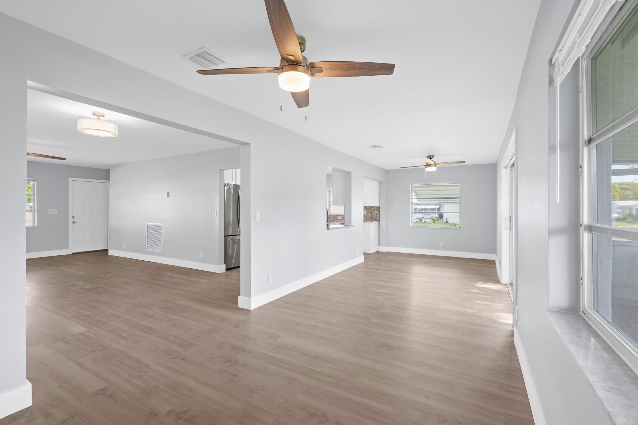 Lauderdale West 3 Sec 83- - Residential Lease