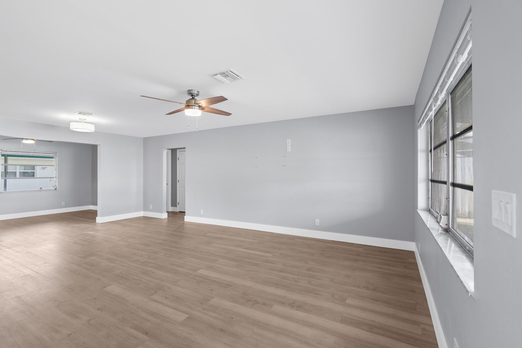 Lauderdale West 3 Sec 83- - Residential Lease