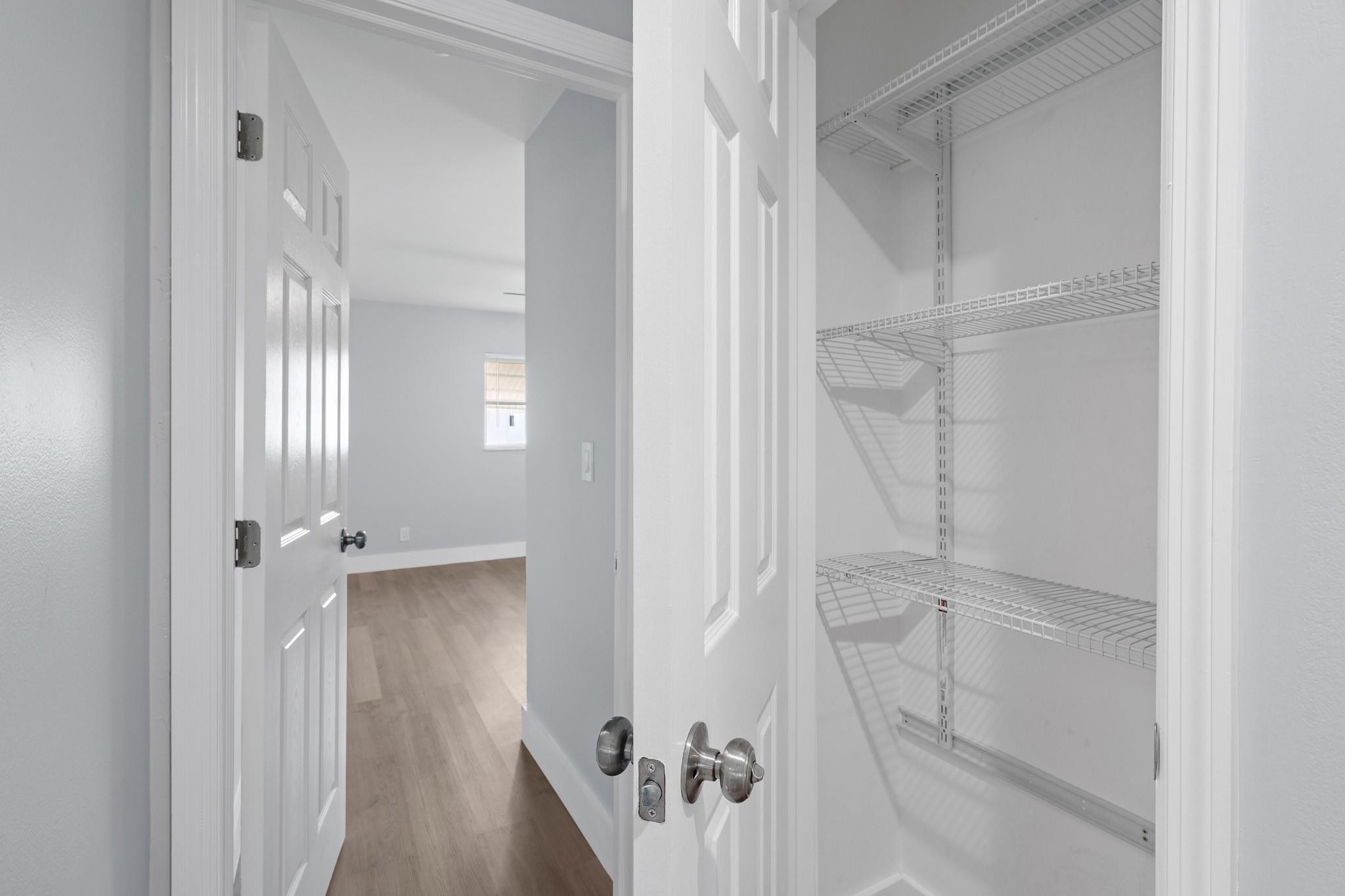 Lauderdale West 3 Sec 83- - Residential Lease