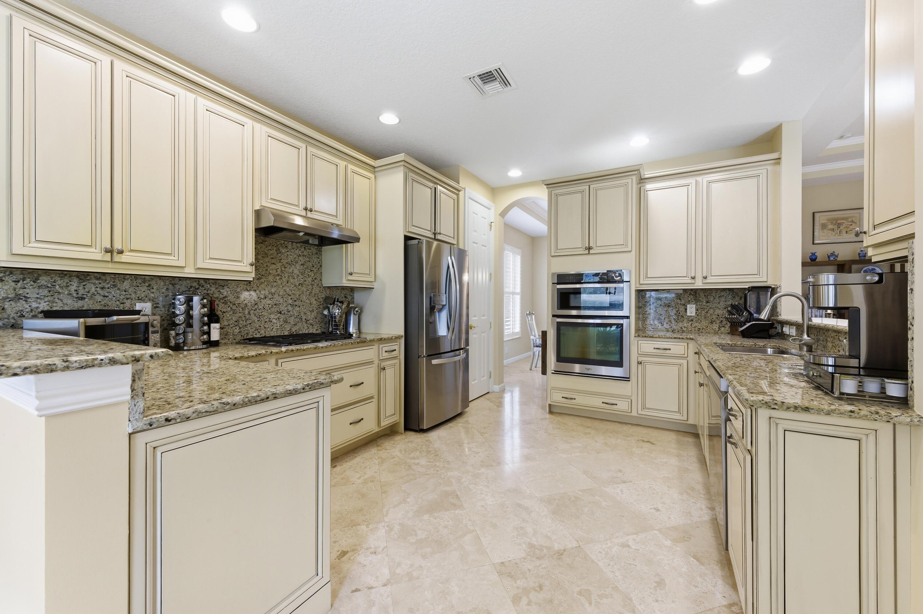 JUPITER COUNTRY CLUB - Residential