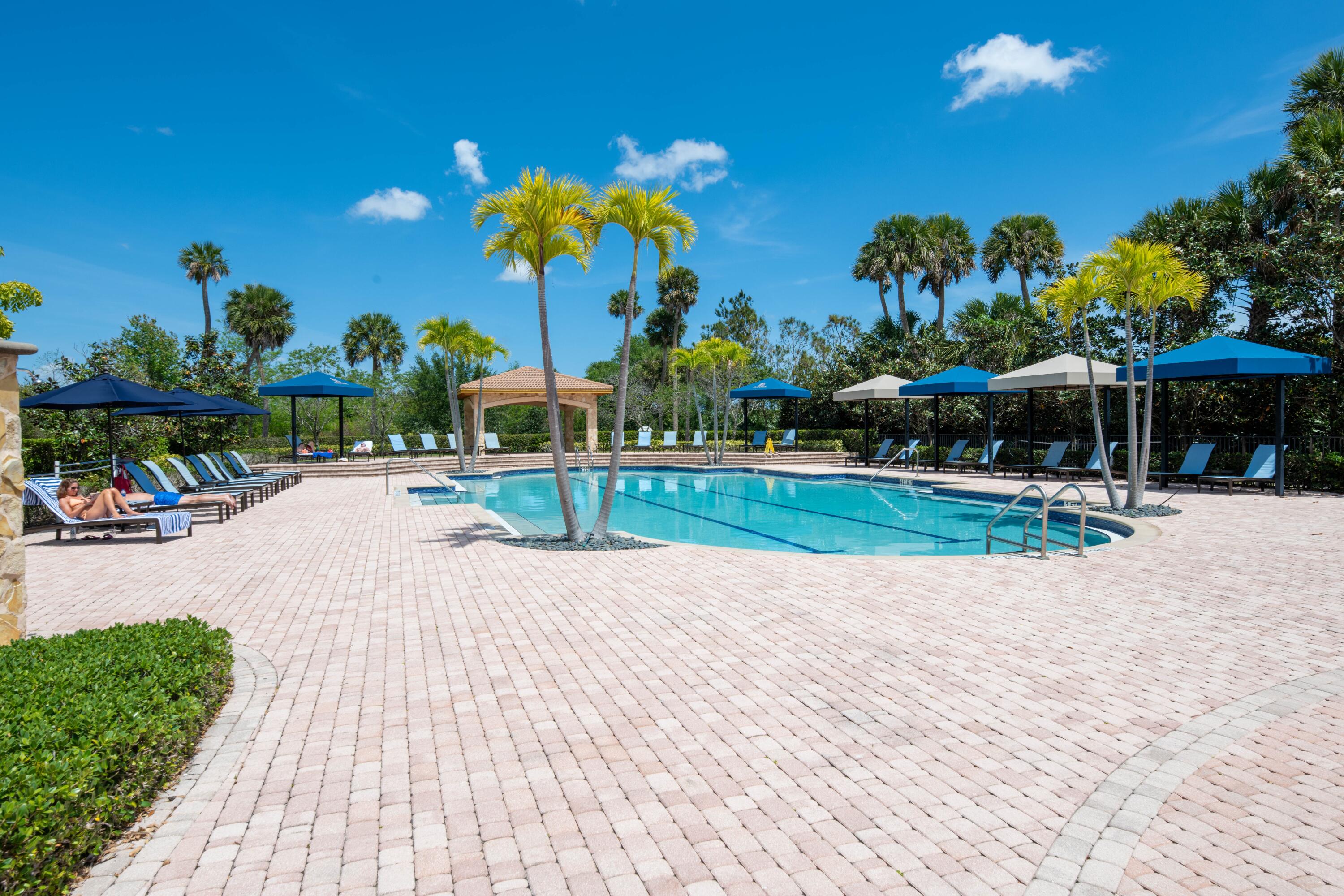JUPITER COUNTRY CLUB - Residential