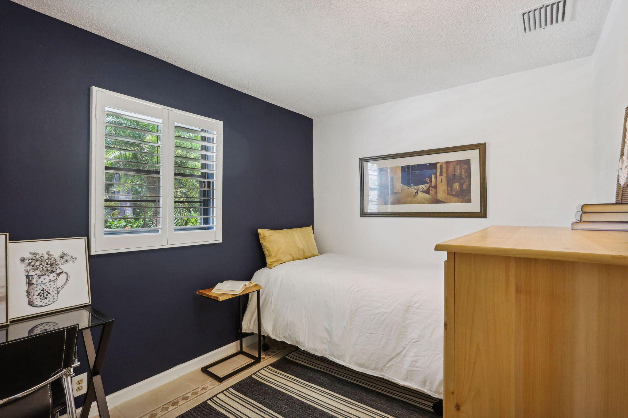 TRADE WINDS ESTATES FIRST ADD - Residential Lease