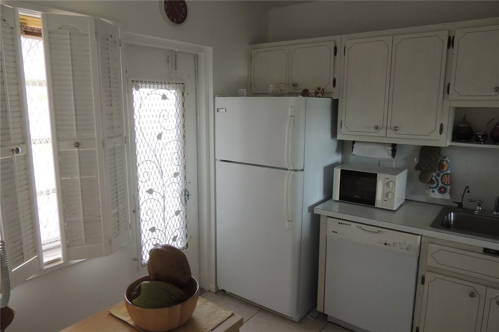 Golden View Condo - Residential Lease