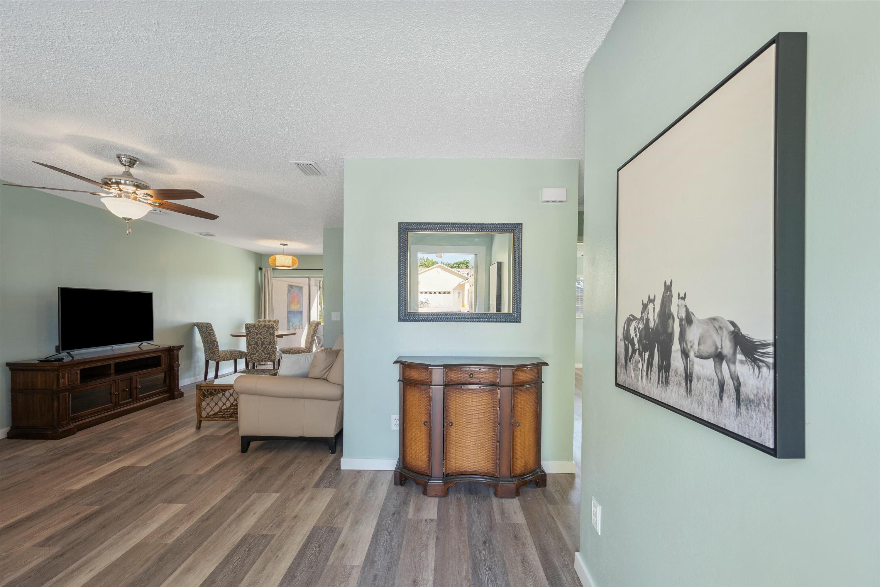 Properties 1494 Easthampton Circle