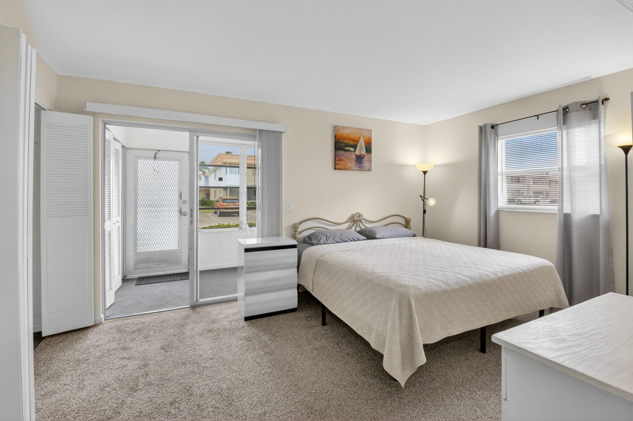 KINGS POINT SAXONY CONDOS - Residential Lease