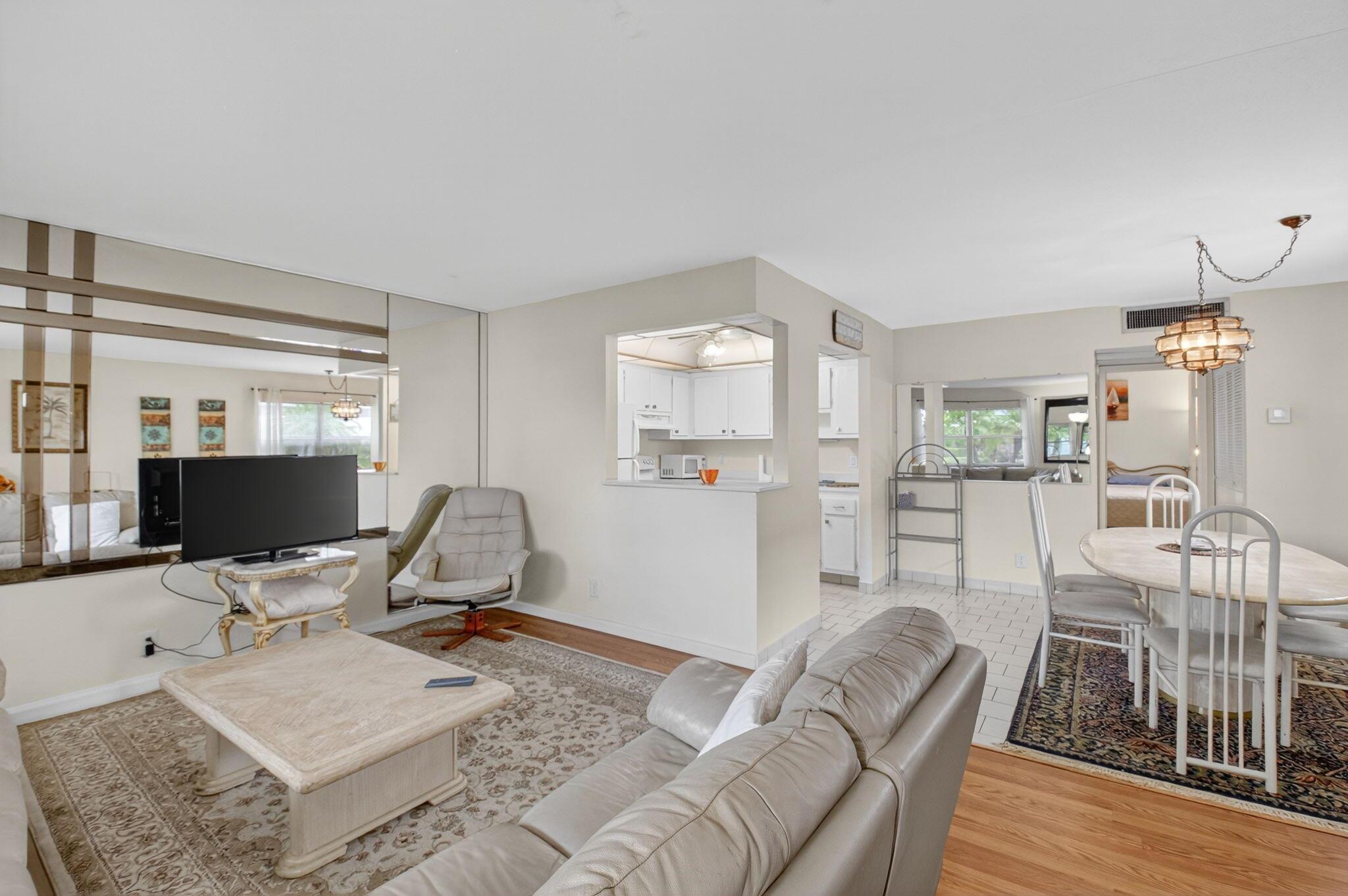 KINGS POINT SAXONY CONDOS - Residential Lease