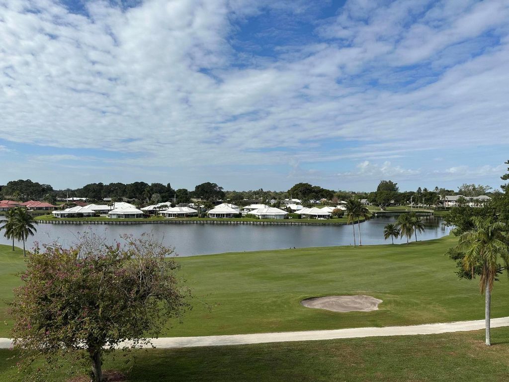 Photo of 250 John F Kennedy Ph4 Drive #Ph4, Atlantis, FL 33462 (MLS # R11056224)