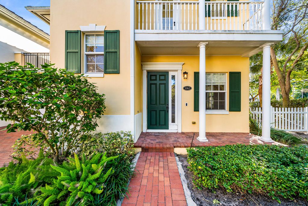 Photo of 1063 E Heritage Club Circle, Delray Beach, FL 33483 (MLS # R11160370)