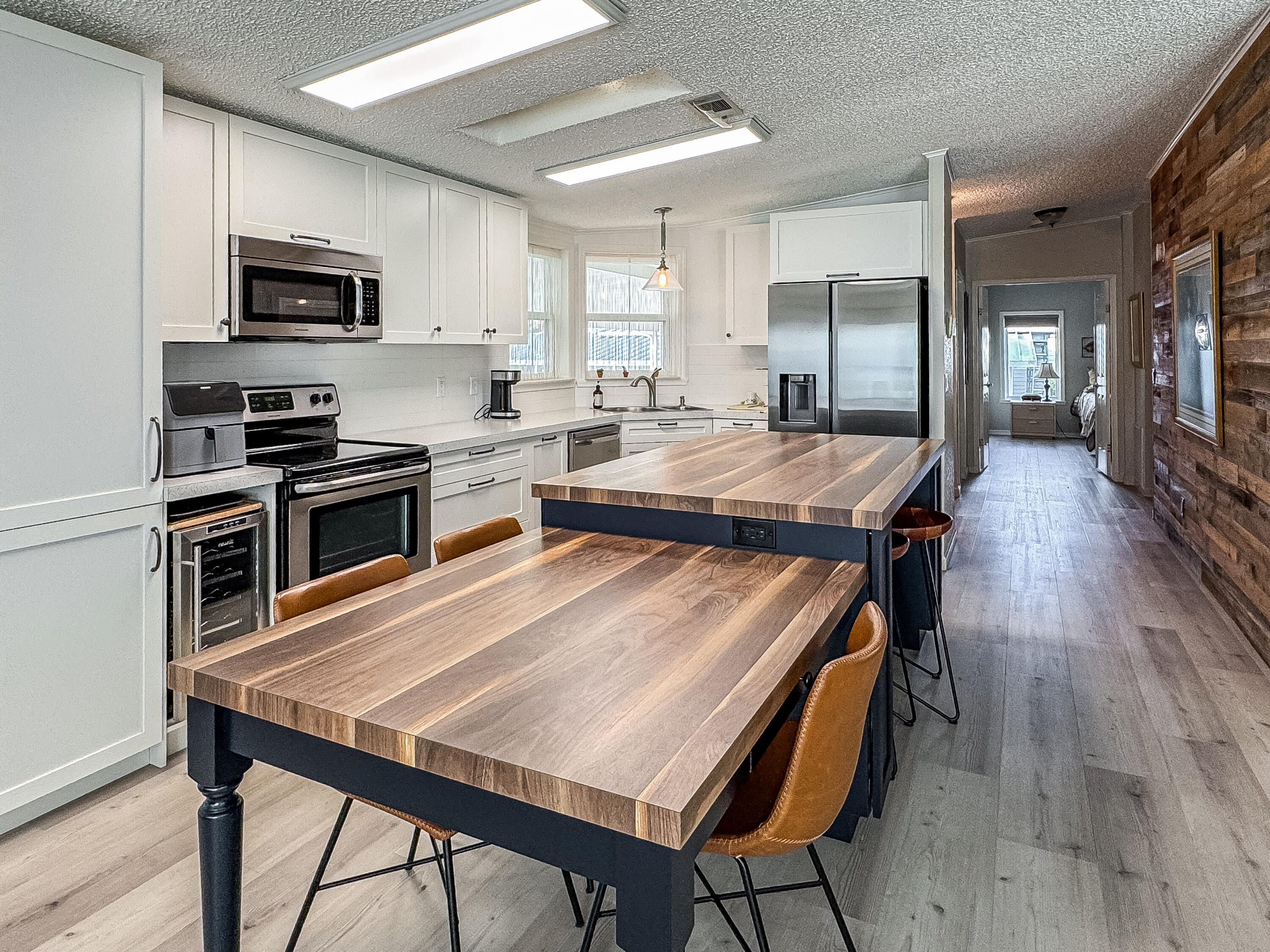 View photos, virtual tours, details... 9200 S Military Trail 20