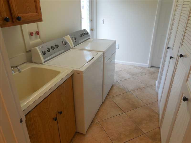 CAMINO GARDENS SEC 2 - Residential Lease