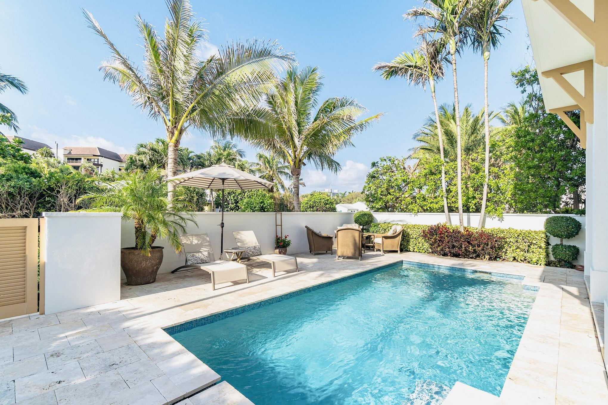 1127 Miramar Drive