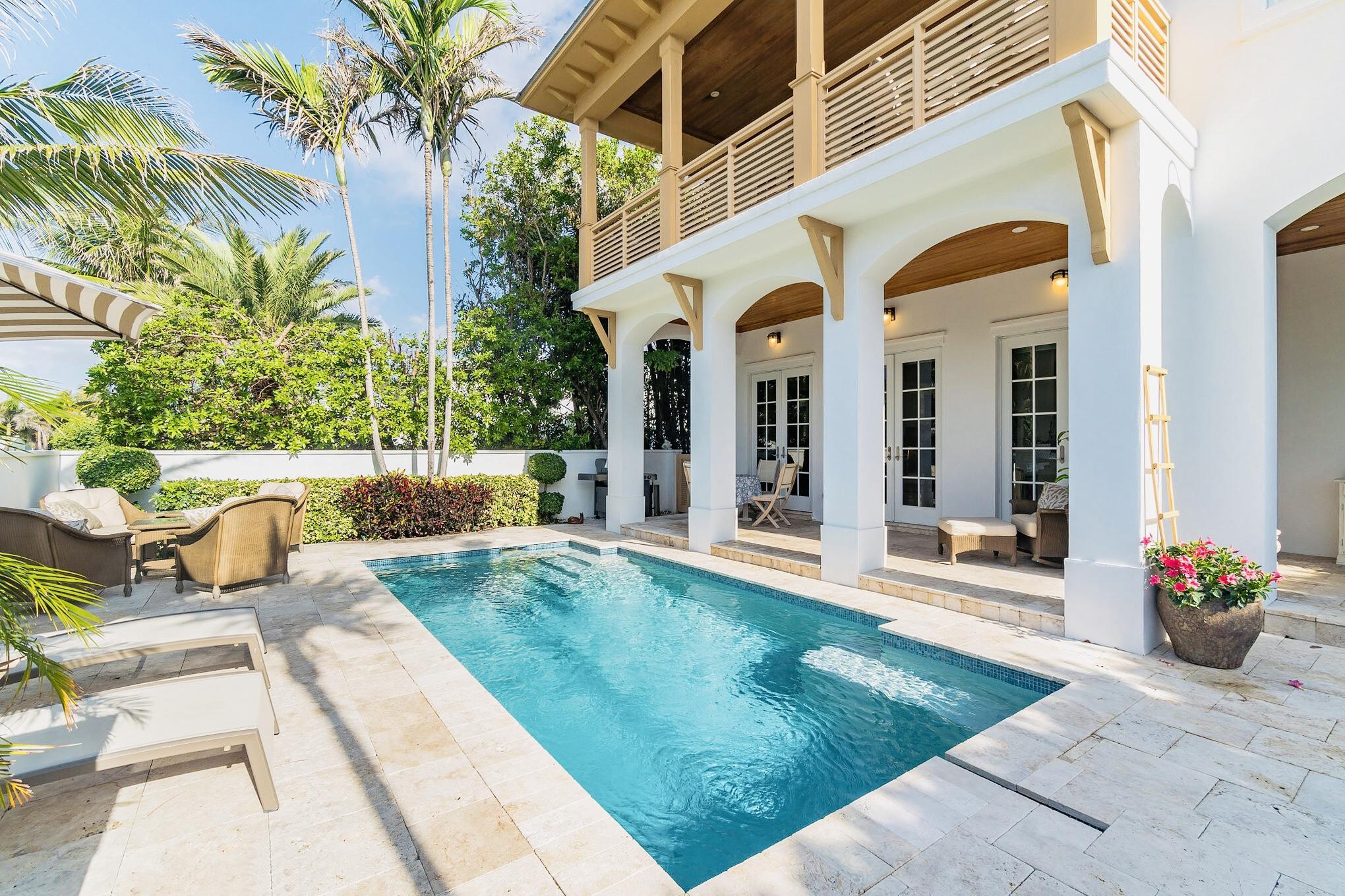 1127 Miramar Drive