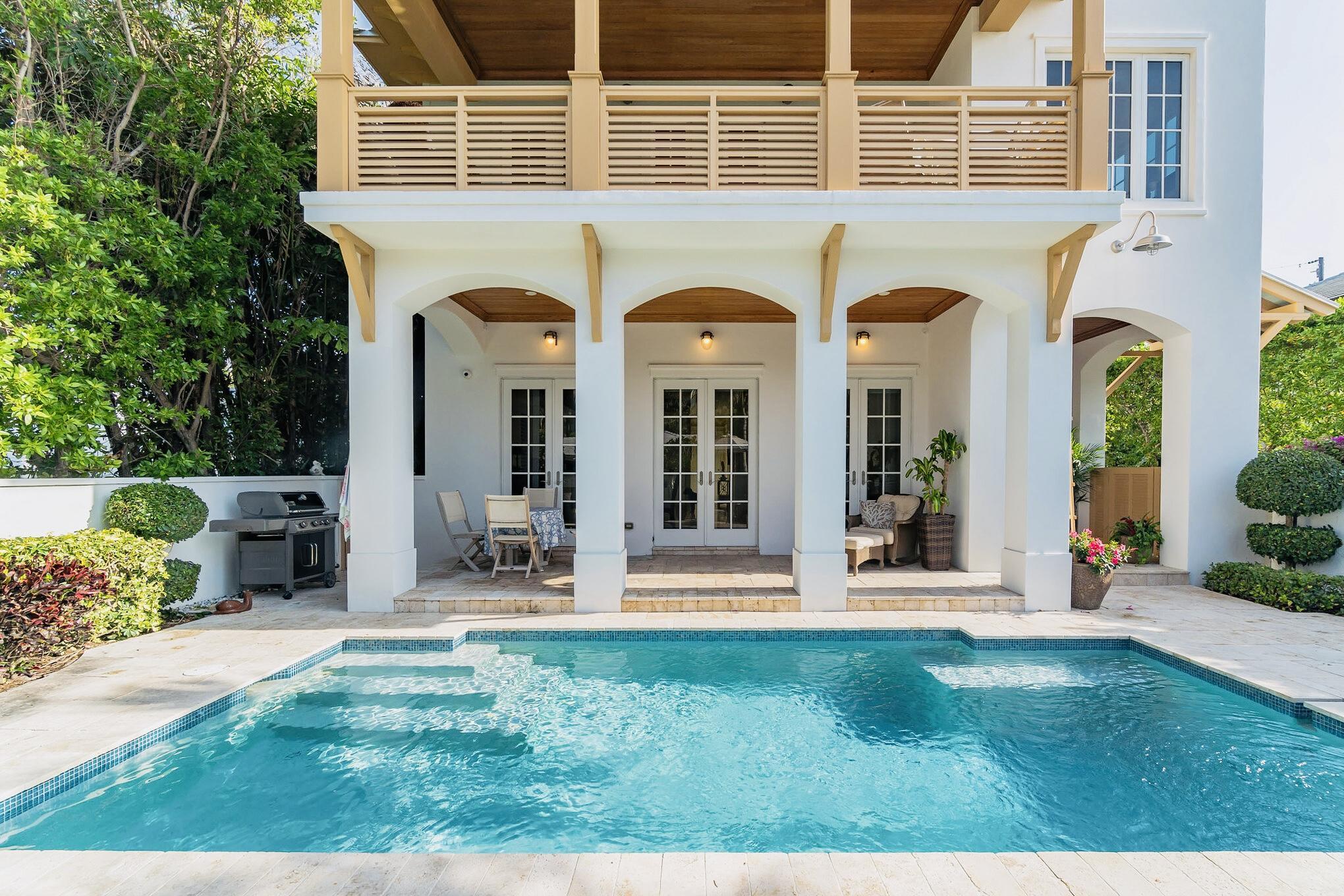 1127 Miramar Drive