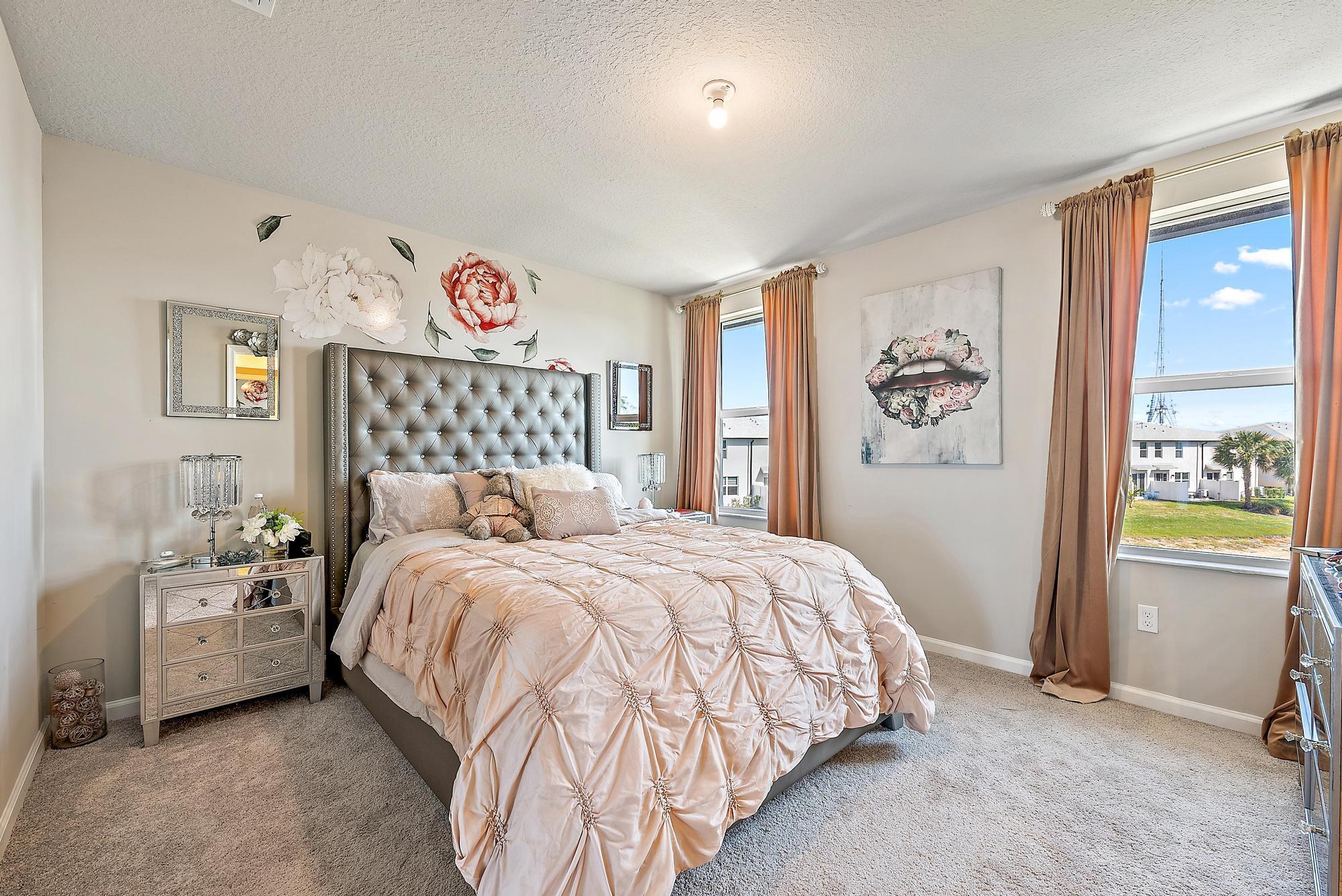 ENCLAVE AT MANGONIA PARK - Residential