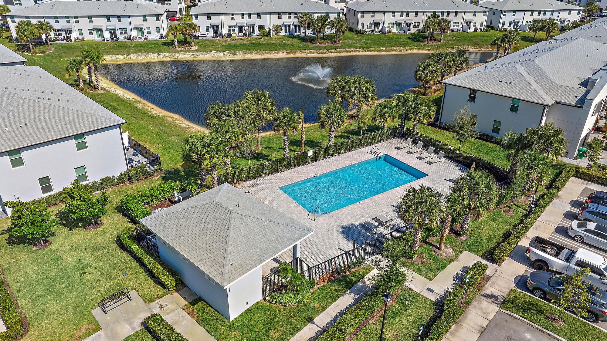 ENCLAVE AT MANGONIA PARK - Residential