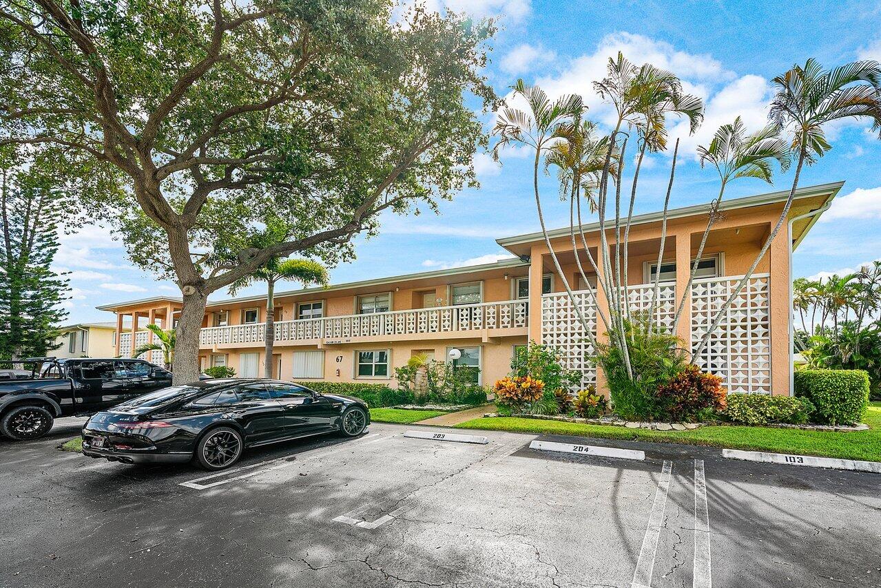 1541 NW 20th Avenue 101