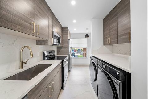 1541 NW 20th Avenue 101 Delray Beach FL 33445