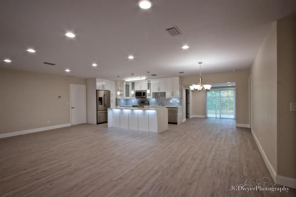 EASTWAY PARK SEC 4 - Residential