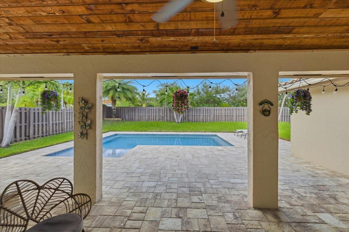 Springs Gateway 127-17 B - Residential