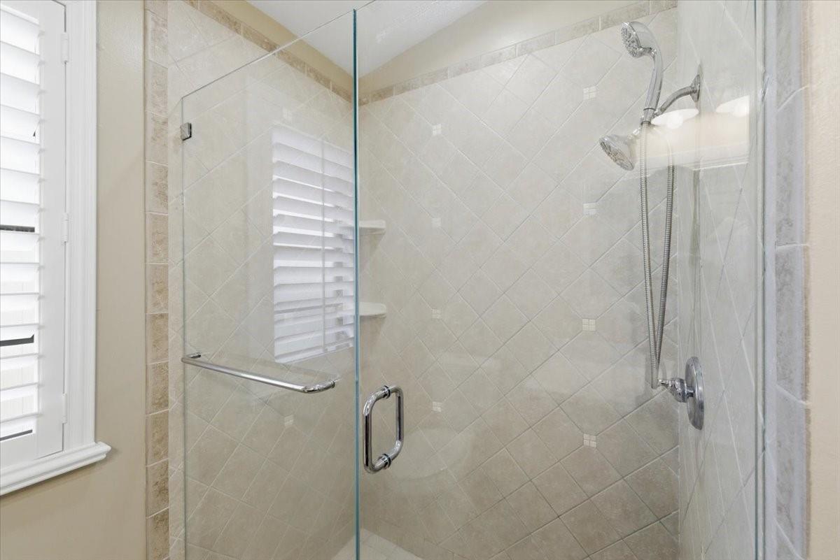 Springs Gateway 127-17 B - Residential