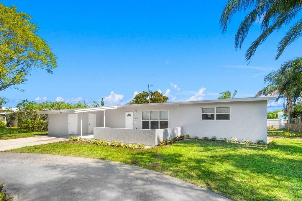 Photo of 440 Prosperity Farms Rd, North Palm Beach, FL 33408 (MLS # R10933513)