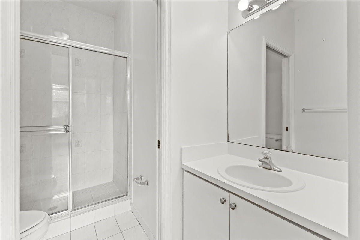 VILLAS AT HARBOR ISLES - Residential Lease