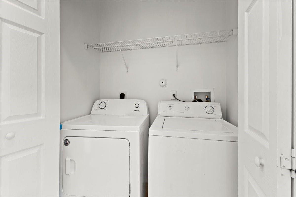 VILLAS AT HARBOR ISLES - Residential Lease