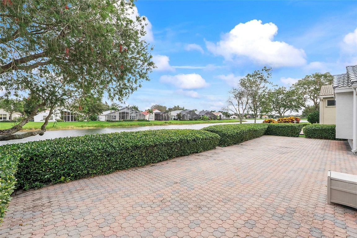 Valencia Isles 02 - Residential