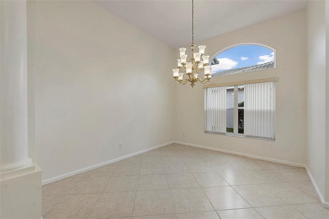 Valencia Isles 02 - Residential
