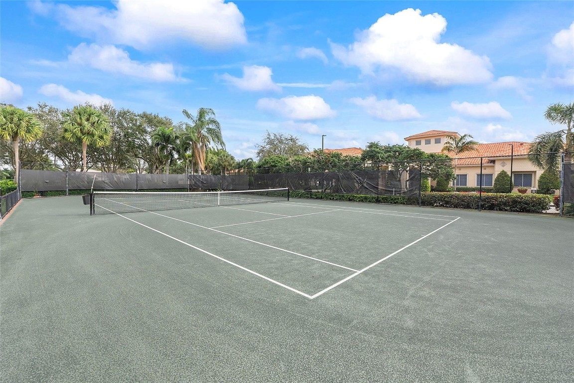 Valencia Isles 02 - Residential